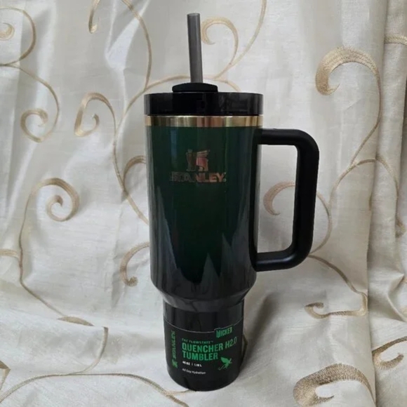 Stanley Wicked X Target Elphaba 40oz H2.0 Flowstate Quencher Tumbler – Stainless Steel, Multicolor